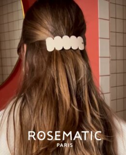 Les accessoires pour cheveux @rosematicparis venez les essayer au showroom ! 

Hair accessories @rosematicparis come and try them at the showroom! 

#hairaccessories #madeinparis
